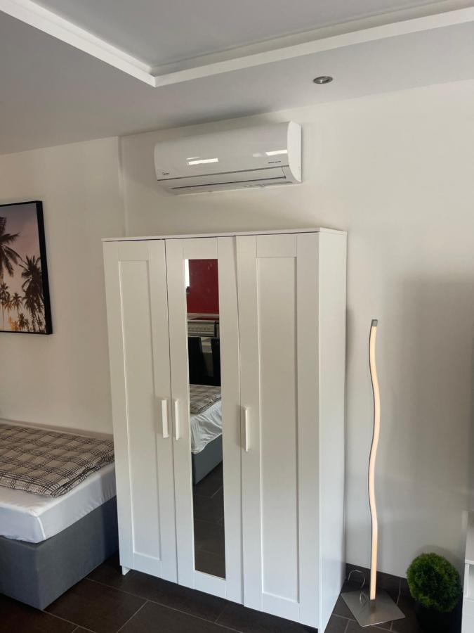 Malibu Apartman & Jacuzzi 미슈콜츠 외부 사진